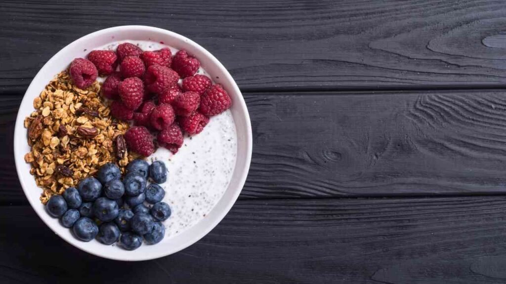 Yogurt Parfait with Granola
